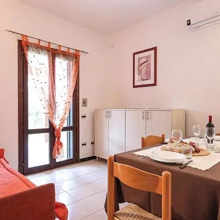In Costa Rei -ca- With Kitchenette * Monte Nai