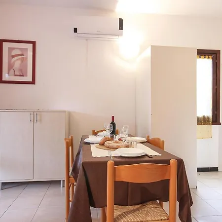 In Costa Rei -ca- With Kitchenette Monte Nai